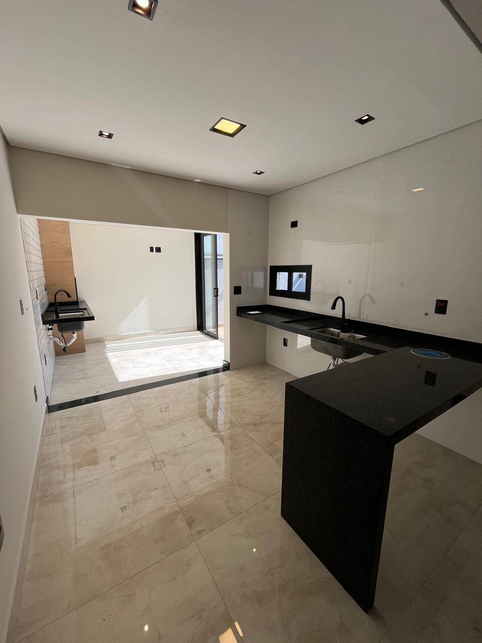 Casa, 3 quartos, 112 m² - Foto 2