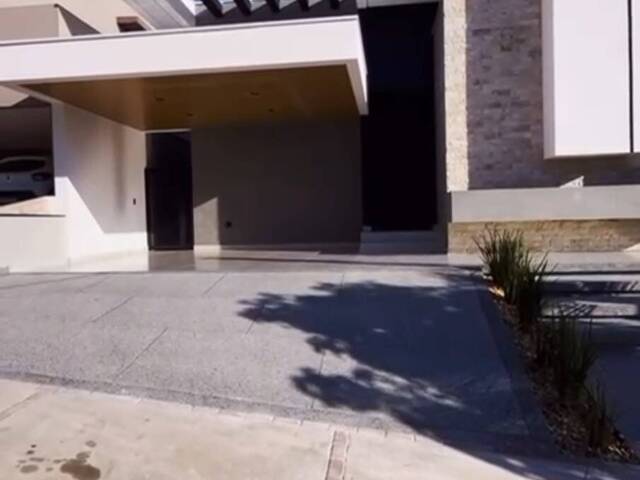 #8 - Casa para Venda em Votorantim - SP